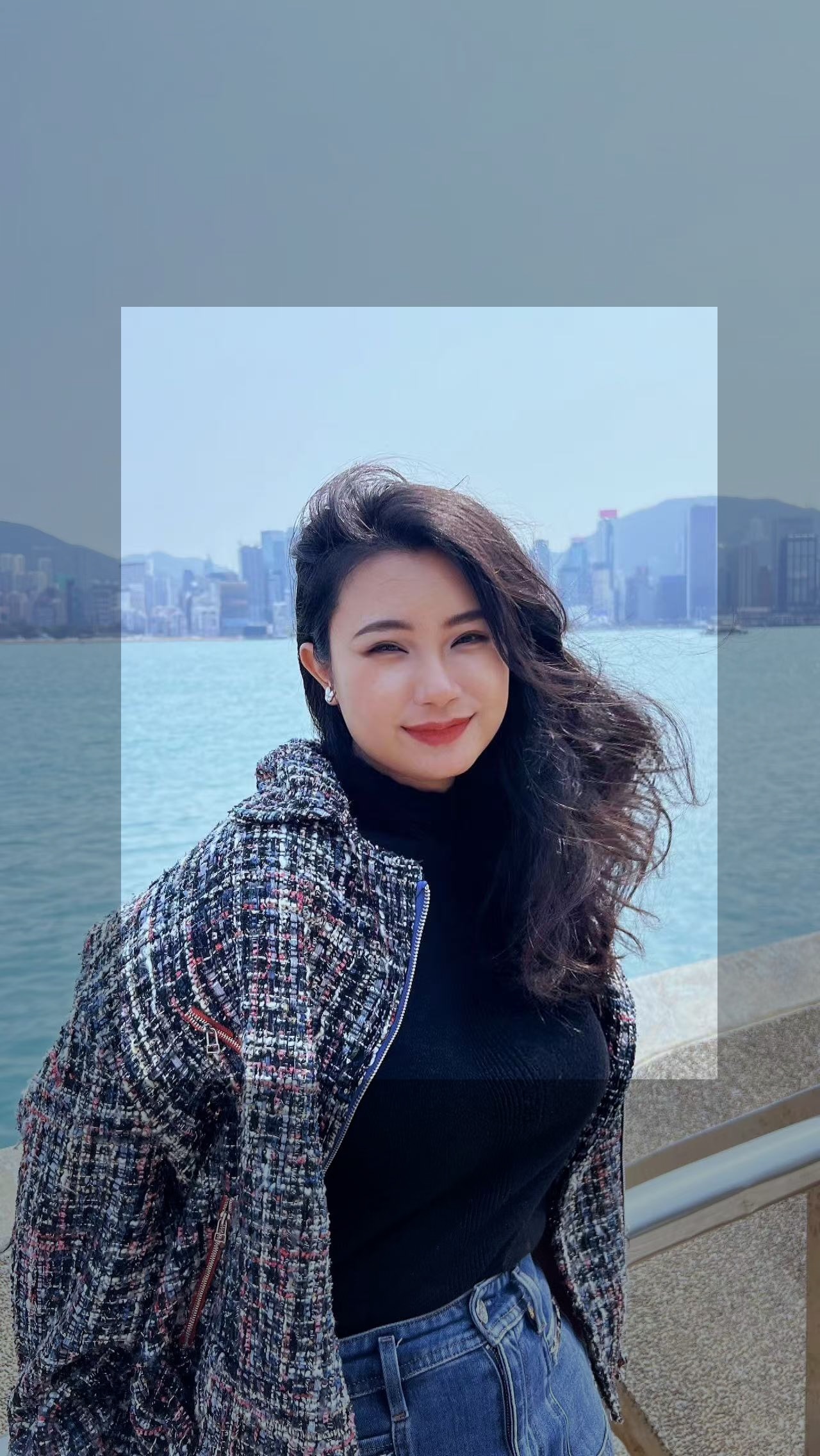 Ava Mi Xinyu at Hong Kong waterfront